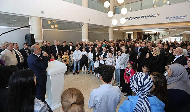 Canik’te bayramlaşma programı yoğun ilgi gördü