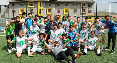 Çarşambaspor turu geçti