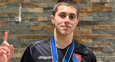 Doruk Erolçevik dünyanın zirvesinde