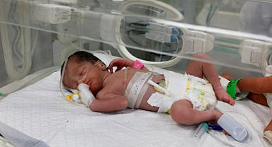 Gazze’de dünyaya gözünü yetim olarak açtı