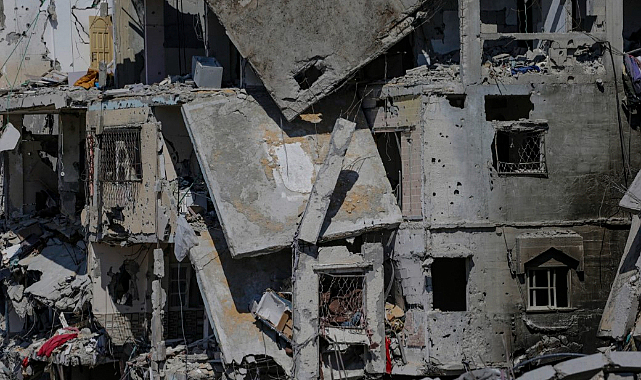 Gazze Şeridi’nde can kaybı 33 bin 729’a yükseldi