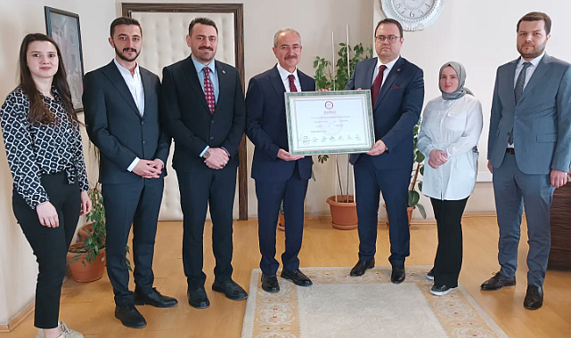 Hüseyin Dündar mazbatasını aldı