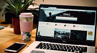 İnternet sitesi açarak para kazanmak