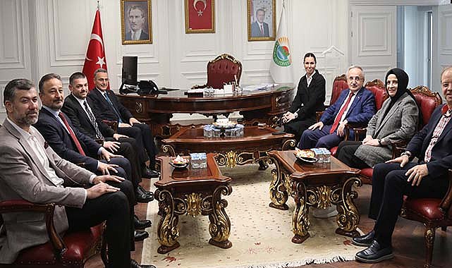 Karaaslan'dan İlkadım Belediye Başkanı Kurnaz'a ziyaret