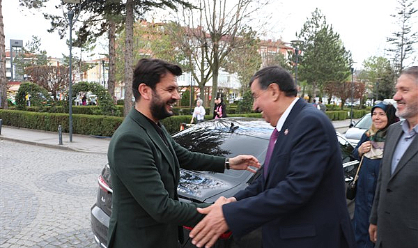 Kurtcan Çelebi'den Murat İkiz'e ziyaret