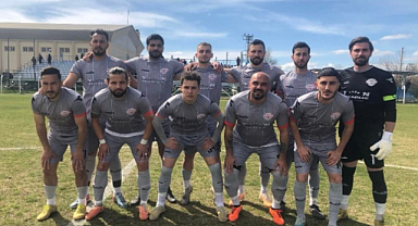 Ladik Belediyespor Atakum'u ağırlıyor