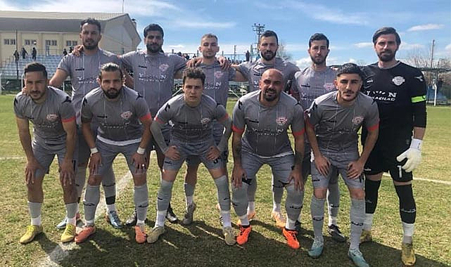 Ladik Belediyespor’un liderlik inadı