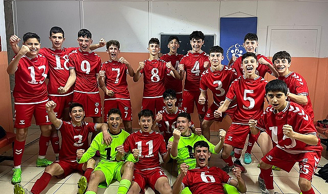 Lider Kadıköy geçit vermedi