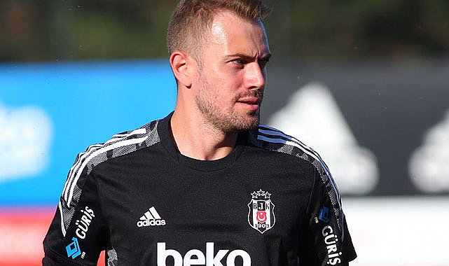 Mert Günok’tan haber var!