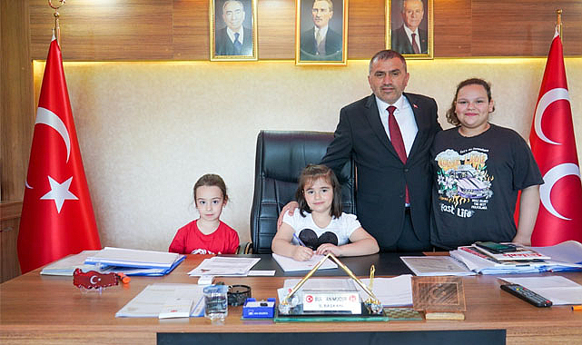 Mucur koltuğu 23 Nisan'da devretti