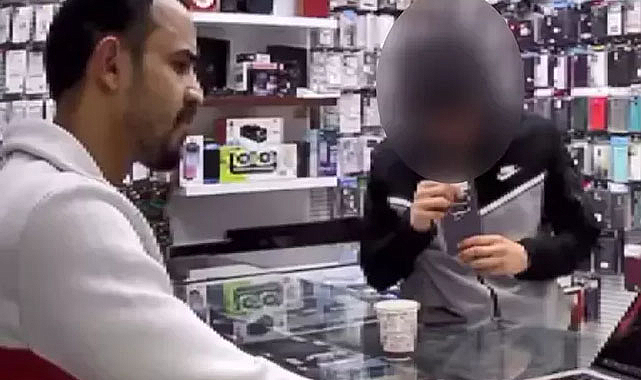 Müşteri gibi geldi, telefonu çalıp kaçtı