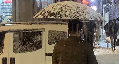 Nisan ayında sürpriz kar yağışı! Kent beyaza büründü