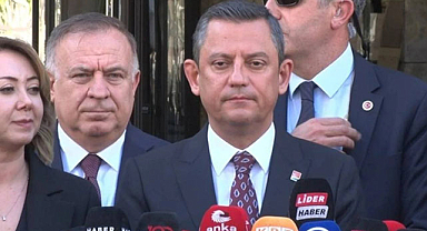 Özgür Özel'den 'saçını boyattı' iddiasına yanıt