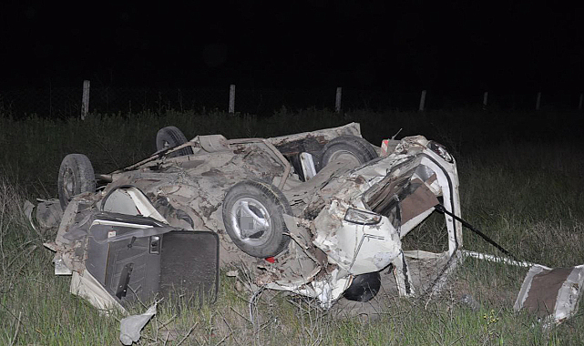 Paramparça olan araçtan burnu bile kanamadan çıktı