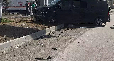 Peş peşe kaza! 21 kişi yaralandı