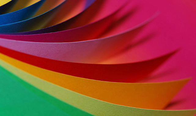 Renklerin insan psikolojisine etkileri