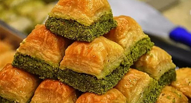 Rüyada fıstıklı baklava görmek ne anlama gelir?