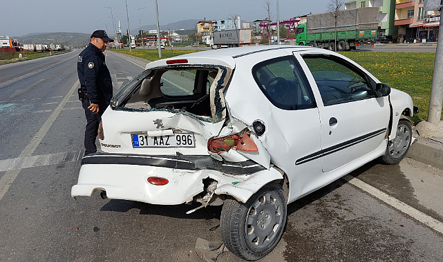 Samsun'da hasta taşıyan araç kaza yaptı