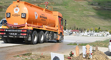Samsun’da mezarlıklarda bayram temizliği