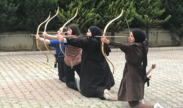 Samsun'da oklar madalyaya çevrildi