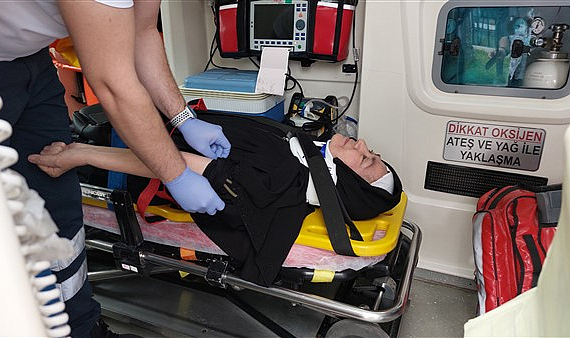 Samsun'da otomobilin çarptığı yaya yaralandı  