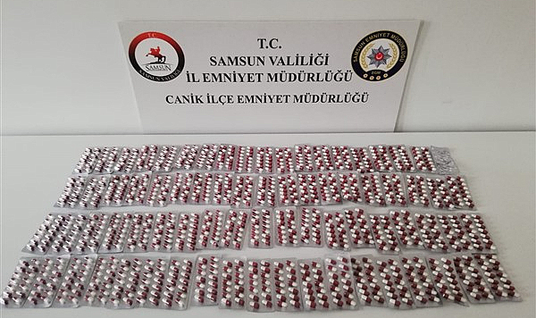 Samsun'da şüphelinin poşetinden uyuşturucu çıktı