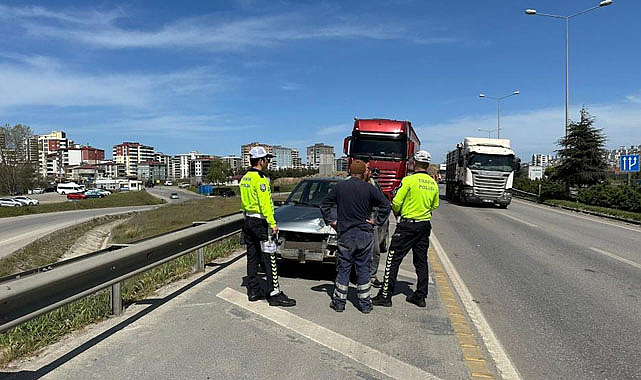 Samsun'da tır ile otomobil çarpıştı