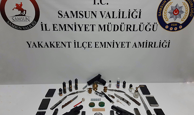 Samsun'da tüm bunlar bir araçtan çıktı!