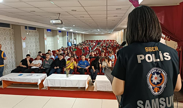 Samsun polisinden 'siber zorbalık' semineri