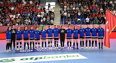 Samsunlu sporcunun yer aldığı Türkiye Hentbol Takımı ilk kez Avrupa Şampiyonası'nda   