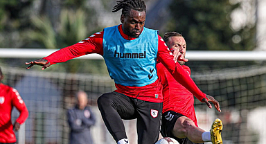 Samsunspor'da Dimata formanın peşinde