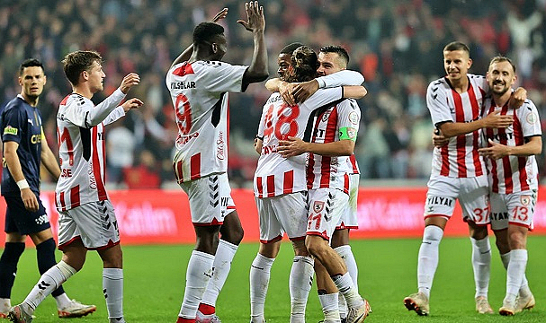 Samsunspor yarın Kasımpaşa'ya konuk olacak