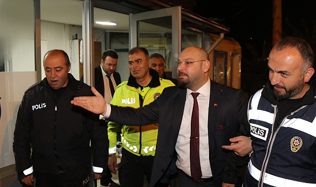 Serhat Türkel’den polislere kutlama