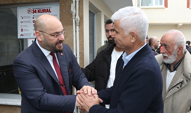 Serhat Türkel, vatandaşlarla bayramlaştı