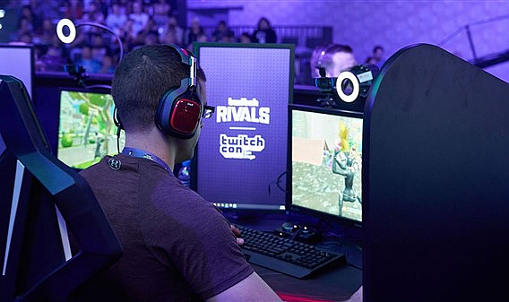 Twitch'te Canlı yayın yaparak para kazanmak