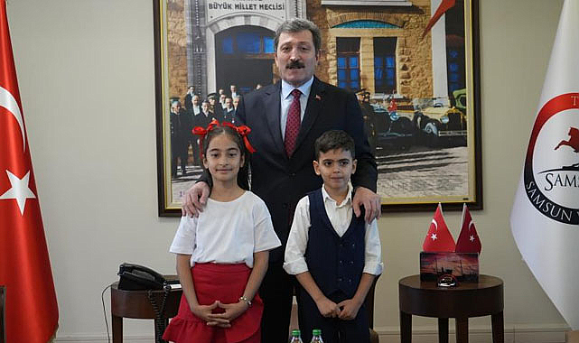 Vali Orhan Tavlı'nın koltuğunu çocuklar devraldı 