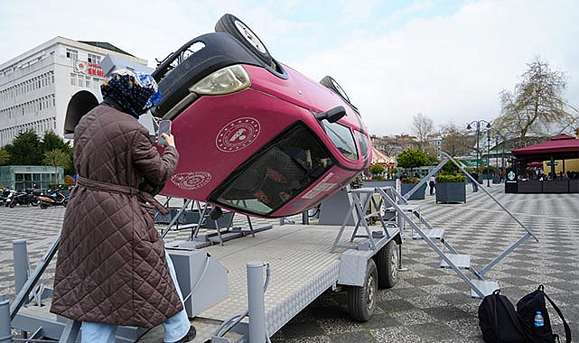 Vatandaşlar takla anında emniyet kemerinin hayati önemini anladı