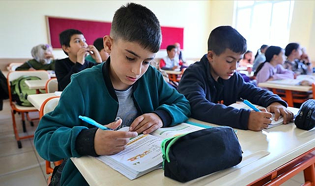 Yeni müfredat bu ay açıklanacak