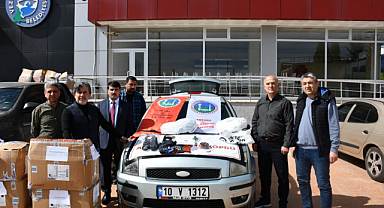 Yetim ve öksüz çocuklara bayramlık hediye ettiler