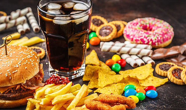 Zararlı fast foodlar: Sağlığa zararlı olan yiyecekler
