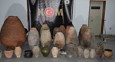 Amasya'da minibüste 26 tarihi küp ele geçirildi