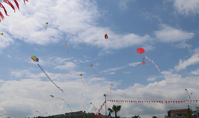 Atakum sahilinde uçurtma şenliği 