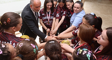 Canik’te gençler spora yönlendiriliyor