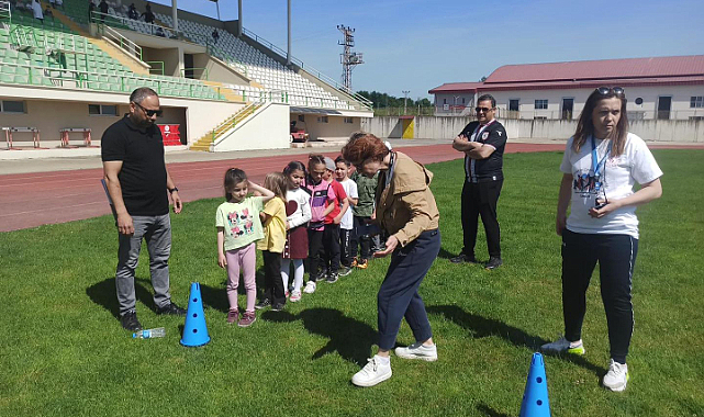 Çocuklar Çarşamba’da yarıştı