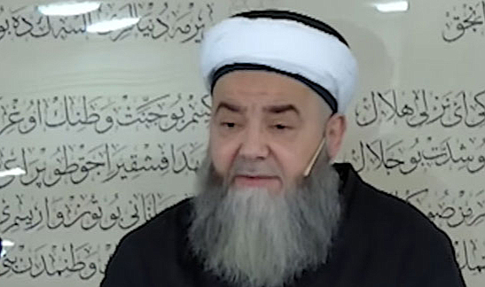 Cübbeli Ahmet ve İsmailağa Cemaati arasındaki yeni gerginlik: Küçük kızlara büyü iddiası