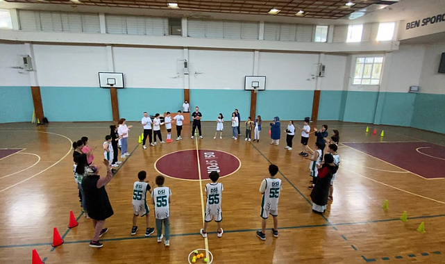 DSİ Spor Kulübü anneler gününü kutladı