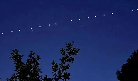 Elon Musk'un Starlink uyduları Hatay semalarında görüldü