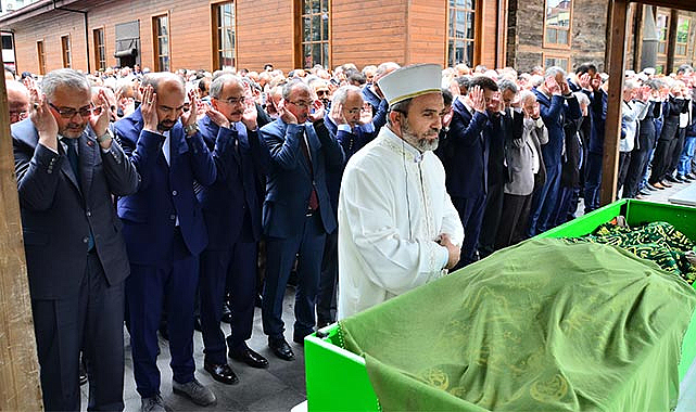 Eski başkan Ali Kılıç’ın anne acısı