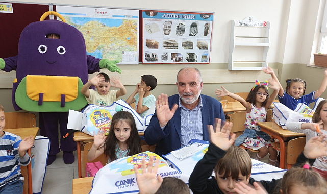 İbrahim Sandıkçı: Öğrencilerimize destek sağlıyoruz