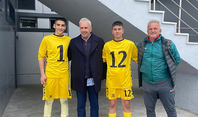 Kadıköyspor yakın takipte